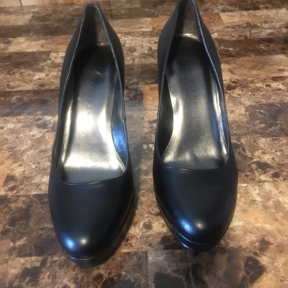 Heels - Picture 2 of 5
